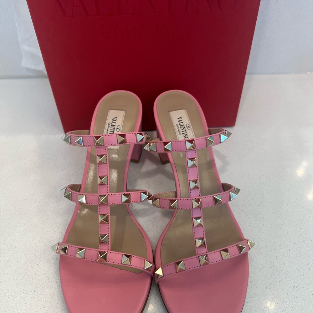 Valentino Rockstud Sandals in Candy rose 9.5 - Picture 6 of 10